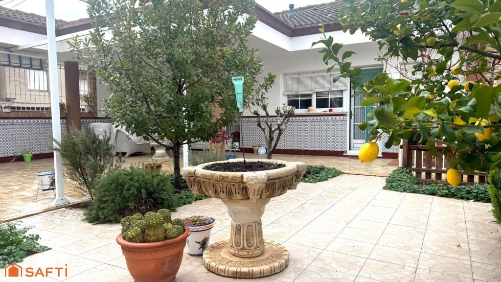 6 chambre Villa/Maison Mitoyenne à vendre à Sax avec piscine garage - 450 000 € (Ref: 9595845)