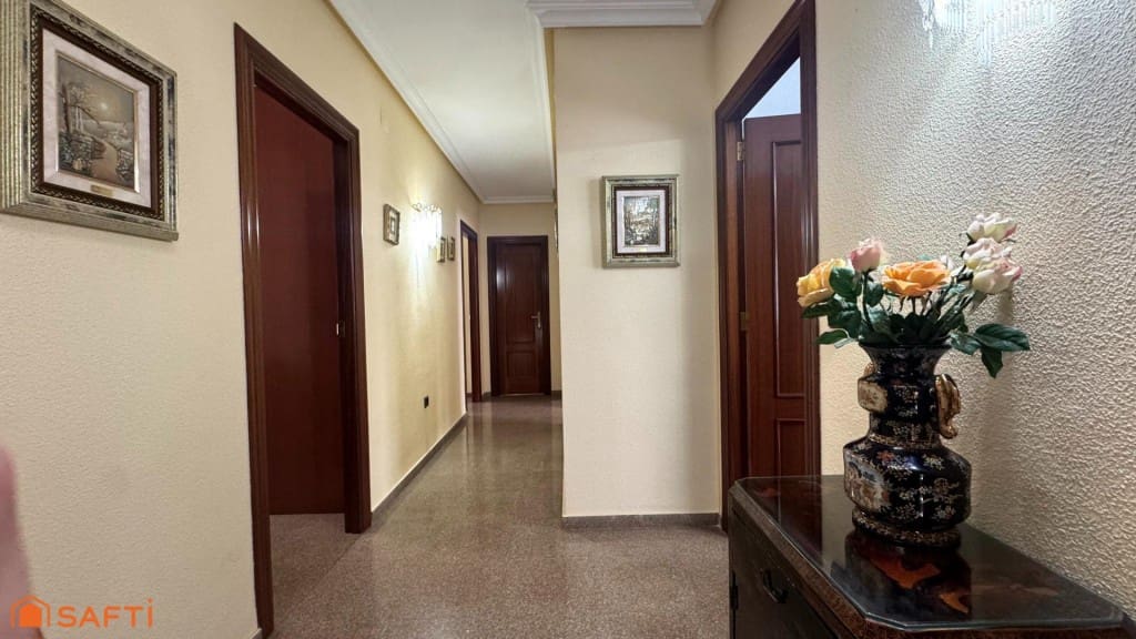 6 chambre Villa/Maison Mitoyenne à vendre à Sax avec piscine garage - 450 000 € (Ref: 9595845)