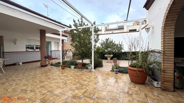 6 chambre Villa/Maison Mitoyenne à vendre à Sax avec piscine garage - 450 000 € (Ref: 9595845)