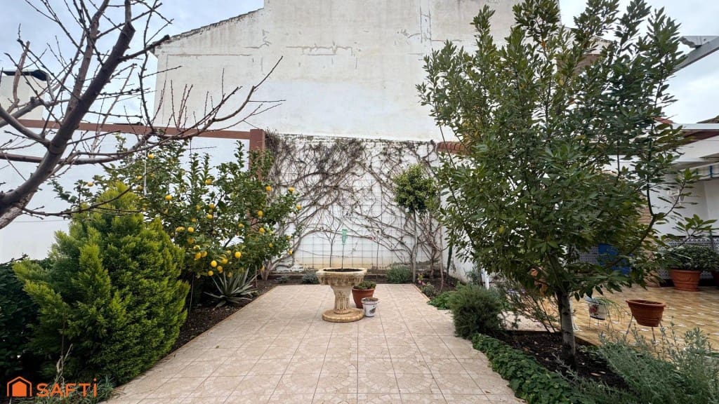 6 chambre Villa/Maison Mitoyenne à vendre à Sax avec piscine garage - 450 000 € (Ref: 9595845)