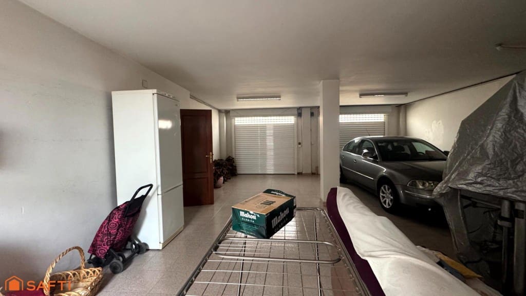 6 chambre Villa/Maison Mitoyenne à vendre à Sax avec piscine garage - 450 000 € (Ref: 9595845)