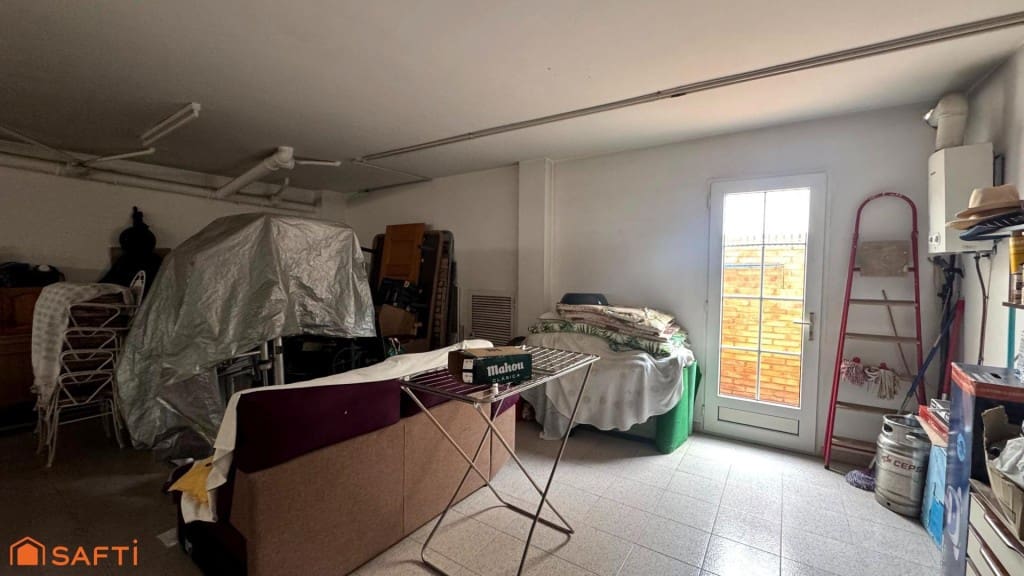 6 chambre Villa/Maison Mitoyenne à vendre à Sax avec piscine garage - 450 000 € (Ref: 9595845)