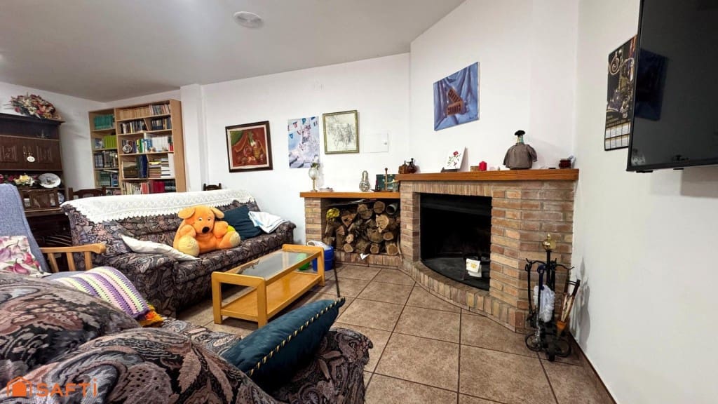 6 chambre Villa/Maison Mitoyenne à vendre à Sax avec piscine garage - 450 000 € (Ref: 9595845)