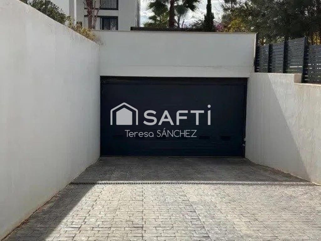 2 soveværelse Lejlighed til salg i Mar de Cristal med swimmingpool - € 289.000 (Ref: 9595846)