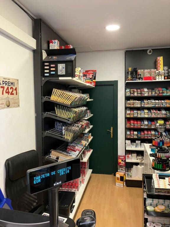 Local Commercial à vendre à Barcelone ville - 240 000 € (Ref: 9595848)