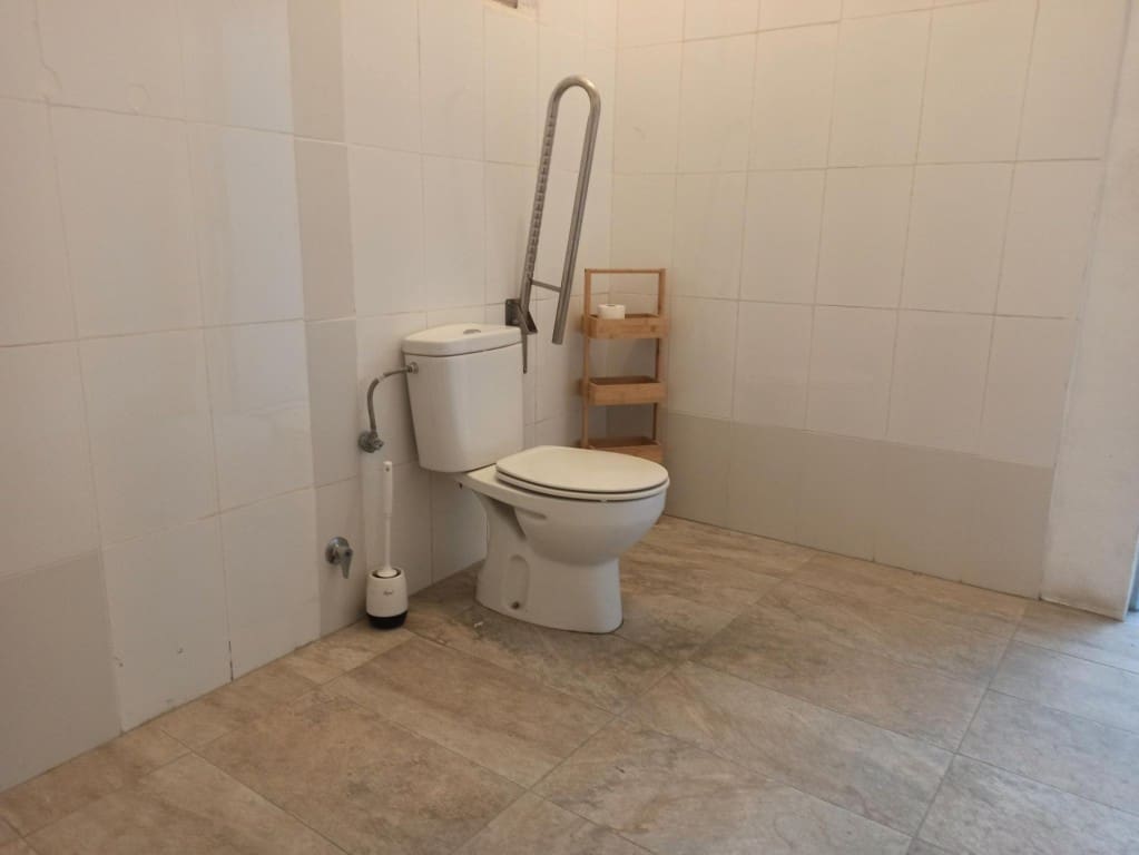 Commercieel te koop in Arbizu - € 97.000 (Ref: 9595849)