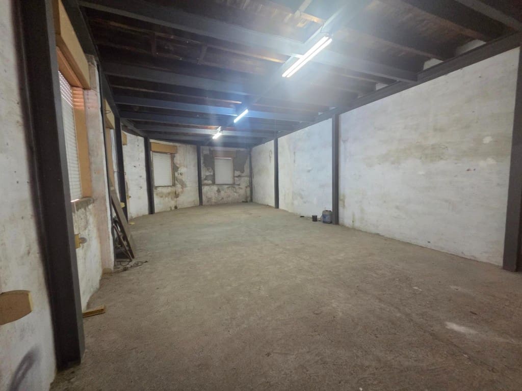 Kontor til salg i Canet de Mar - € 200.000 (Ref: 9595851)