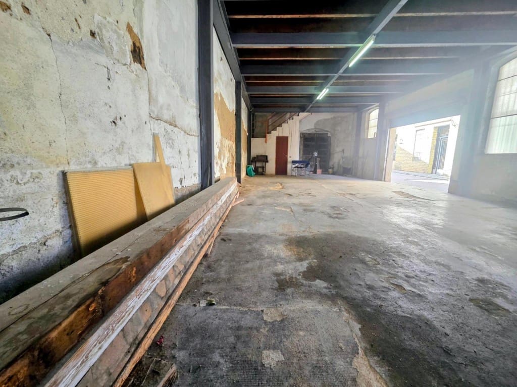 Kontor til salg i Canet de Mar - € 200.000 (Ref: 9595851)