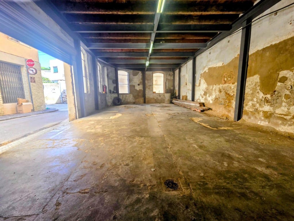 Kontor til salg i Canet de Mar - € 200.000 (Ref: 9595851)