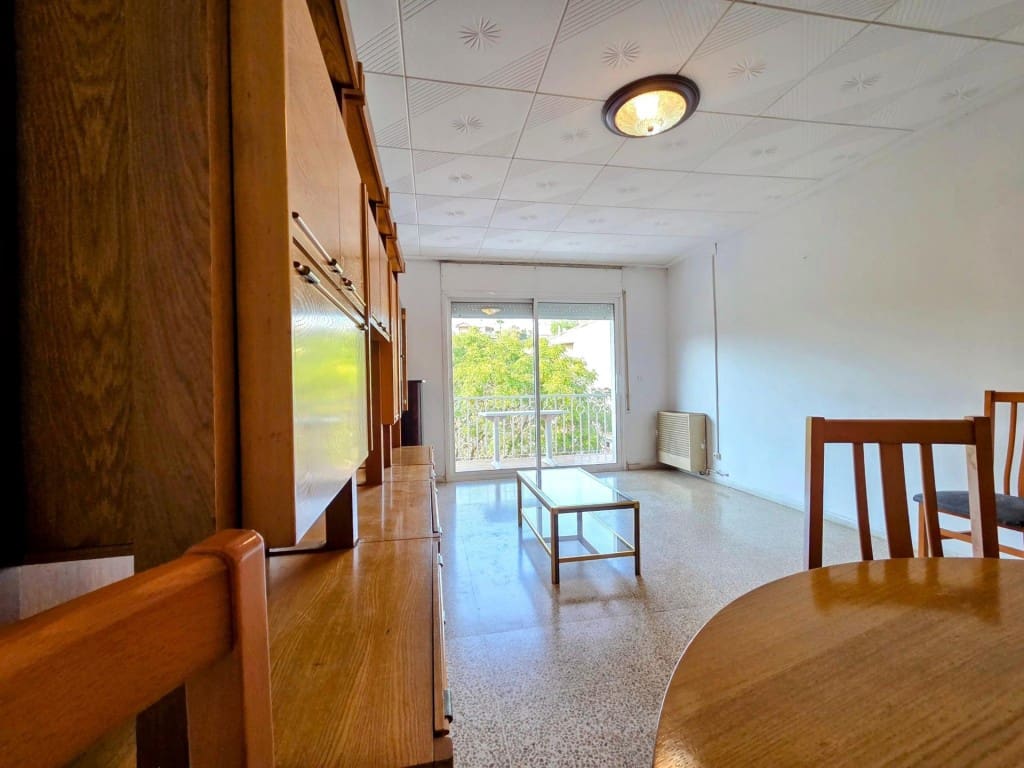 3 bedroom Apartment for sale in Blanes with pool - € 183,000 (Ref: 9595852)