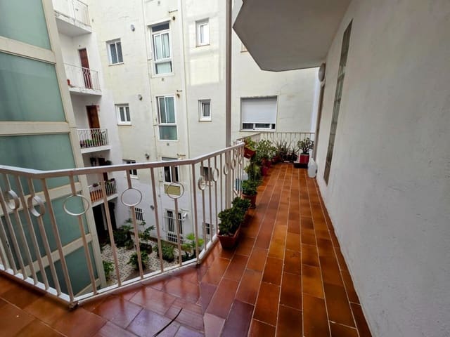 3 sypialnia Apartament na sprzedaż w Blanes z basenem - 183 000 € (Ref: 9595852)