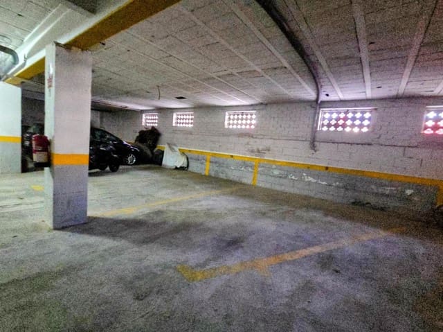 3 sypialnia Apartament na sprzedaż w Blanes z basenem - 183 000 € (Ref: 9595852)