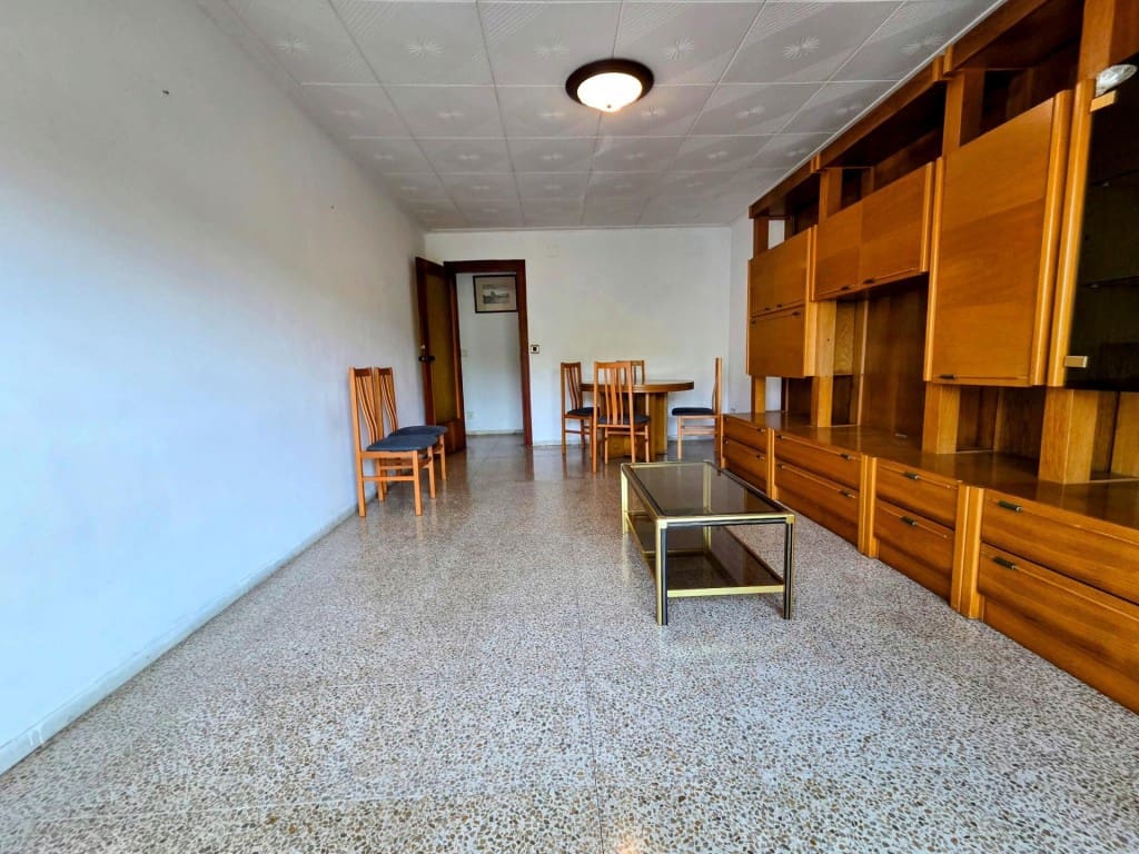 3 bedroom Apartment for sale in Blanes with pool - € 183,000 (Ref: 9595852)