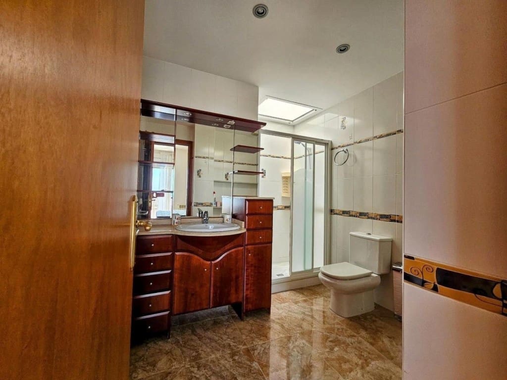 4 bedroom Villa for sale in Lloret de Mar with pool garage - € 650,000 (Ref: 9595853)