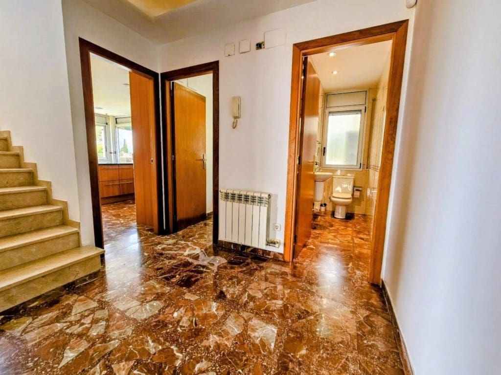 4 bedroom Villa for sale in Lloret de Mar with pool garage - € 650,000 (Ref: 9595853)