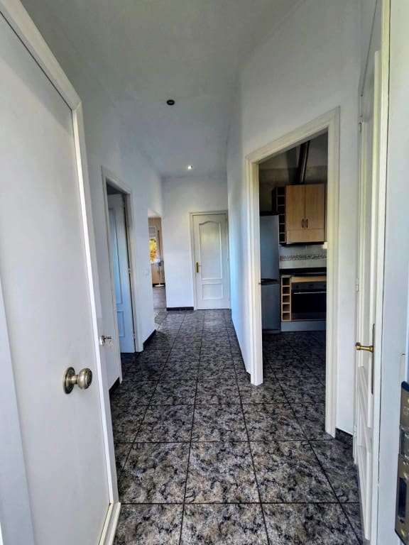 4 soveværelse Villa til salg i Lloret de Mar med garage - € 420.000 (Ref: 9595856)