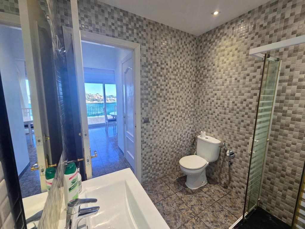 4 soveværelse Villa til salg i Lloret de Mar med garage - € 420.000 (Ref: 9595856)