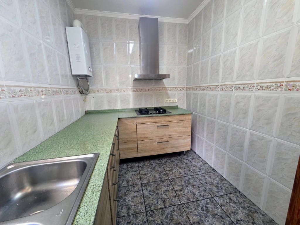 4 soveværelse Villa til salg i Lloret de Mar med garage - € 420.000 (Ref: 9595856)