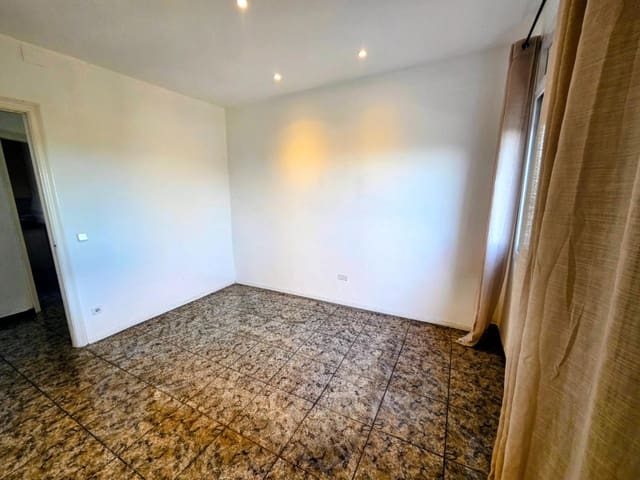 4 soveværelse Villa til salg i Serra Brava, Lloret de Mar med garage - € 420.000 (Ref: 9595856)