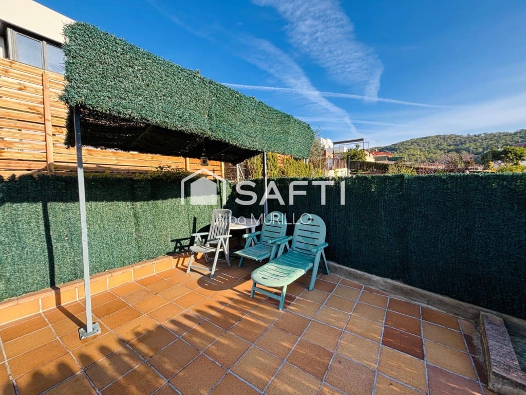 5 soveværelse Villa til salg i Sant Pere de Ribes med swimmingpool garage - € 489.000 (Ref: 9595873)