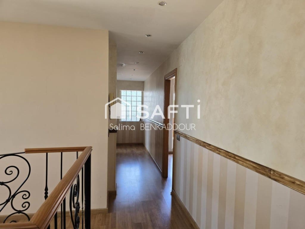 4 makuuhuone Huvila myytävänä paikassa Pucol mukana uima-altaan 
autotalli - 550 000 € (Ref: 9595874)