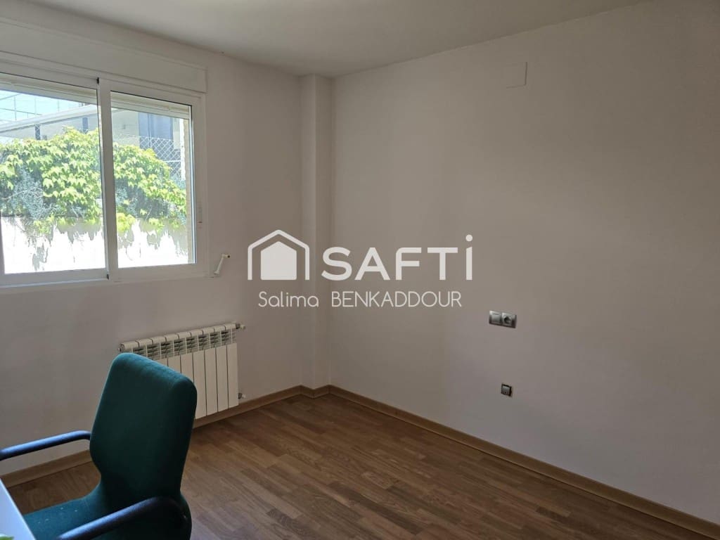 4 makuuhuone Huvila myytävänä paikassa Pucol mukana uima-altaan 
autotalli - 550 000 € (Ref: 9595874)