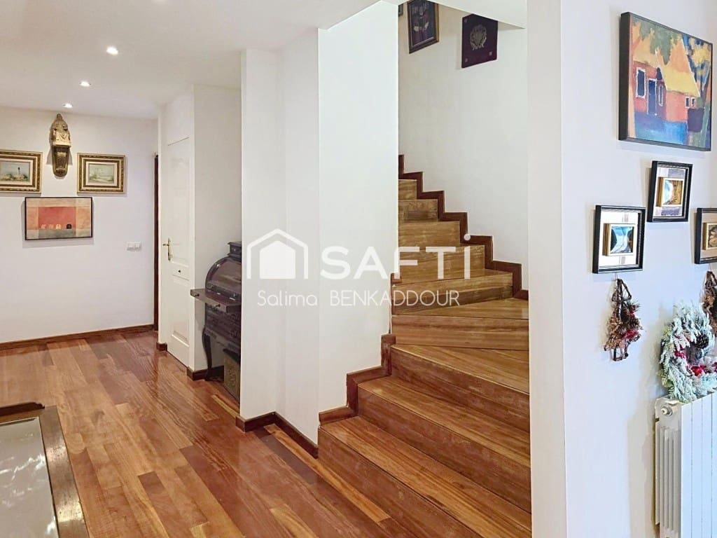 5 soverom Villa til salgs i Pucol med garasje - € 1 350 000 (Ref: 9595875)