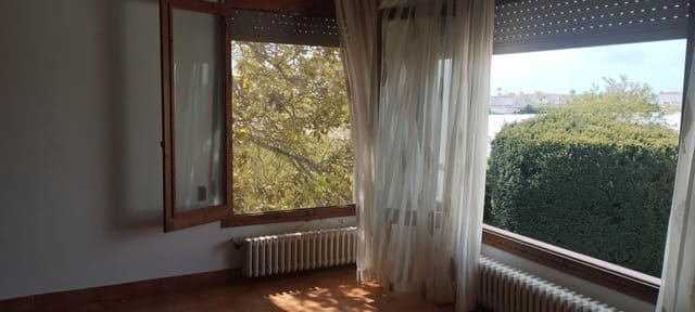 3 soverom Villa til salgs i Vinaròs med svømmebasseng garasje - € 440 000 (Ref: 9595878)