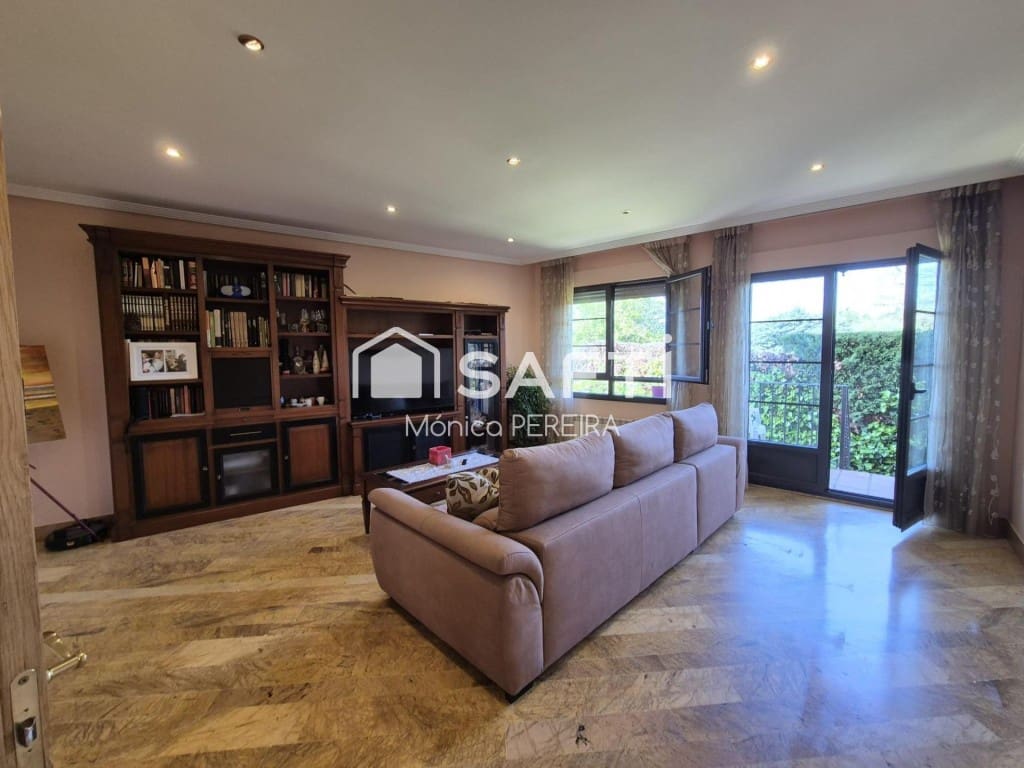 4 soverom Rekkehus til salgs i San Andres del Rabanedo med garasje - € 332 000 (Ref: 9595882)