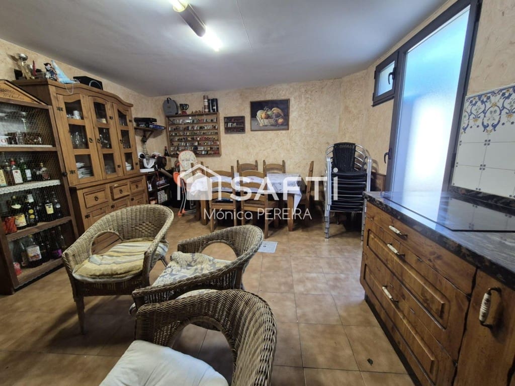 4 soverom Rekkehus til salgs i San Andres del Rabanedo med garasje - € 332 000 (Ref: 9595882)