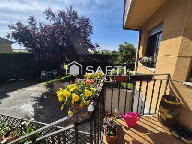 4 soverom Rekkehus til salgs i San Andrés del Rabanedo med garasje - € 332 000 (Ref: 9595882)