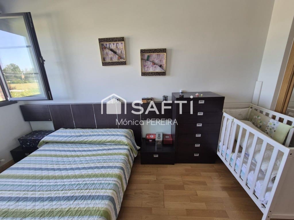 4 soverom Rekkehus til salgs i San Andres del Rabanedo med garasje - € 332 000 (Ref: 9595882)