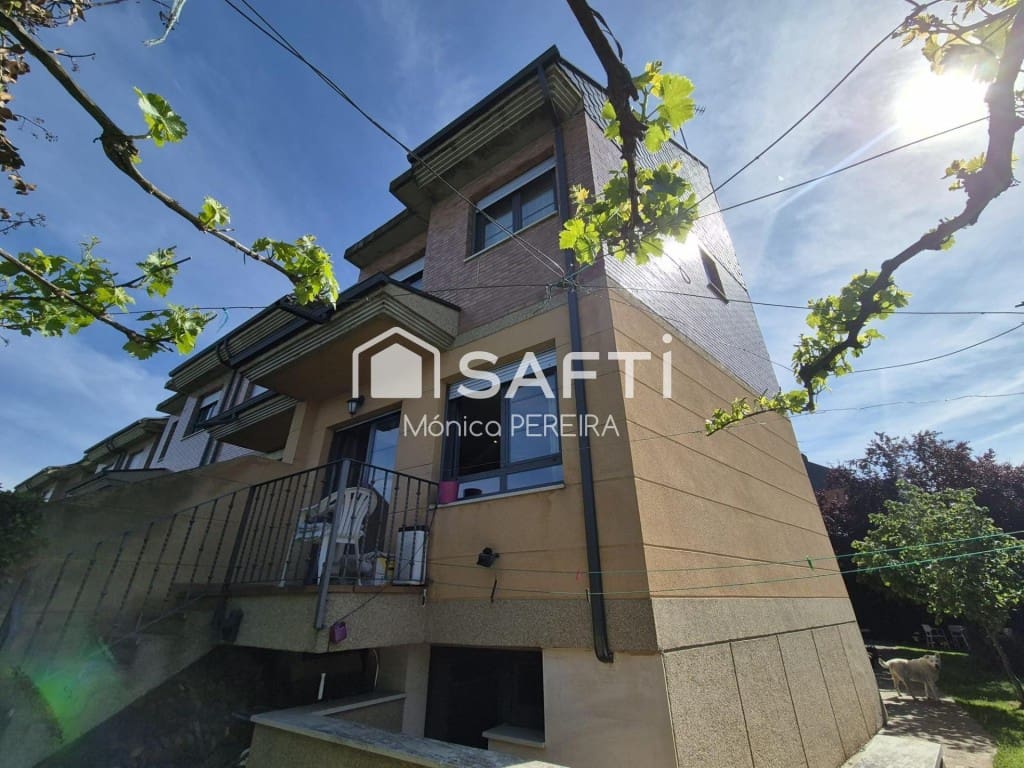 4 soverom Rekkehus til salgs i San Andres del Rabanedo med garasje - € 332 000 (Ref: 9595882)