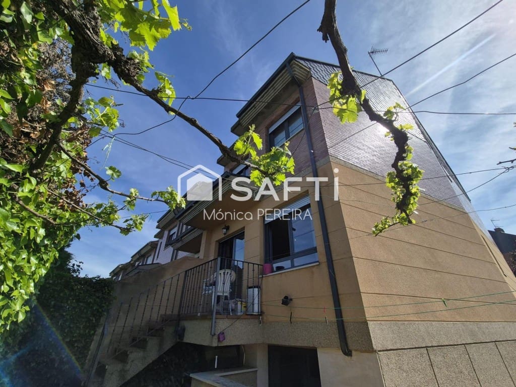 4 soverom Rekkehus til salgs i San Andres del Rabanedo med garasje - € 332 000 (Ref: 9595882)