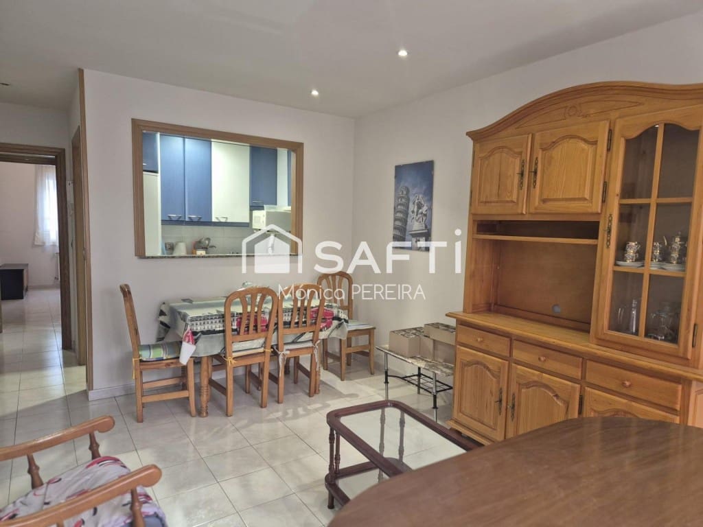 10 bedroom Villa for sale in Leon city with garage - € 427,500 (Ref: 9595883)