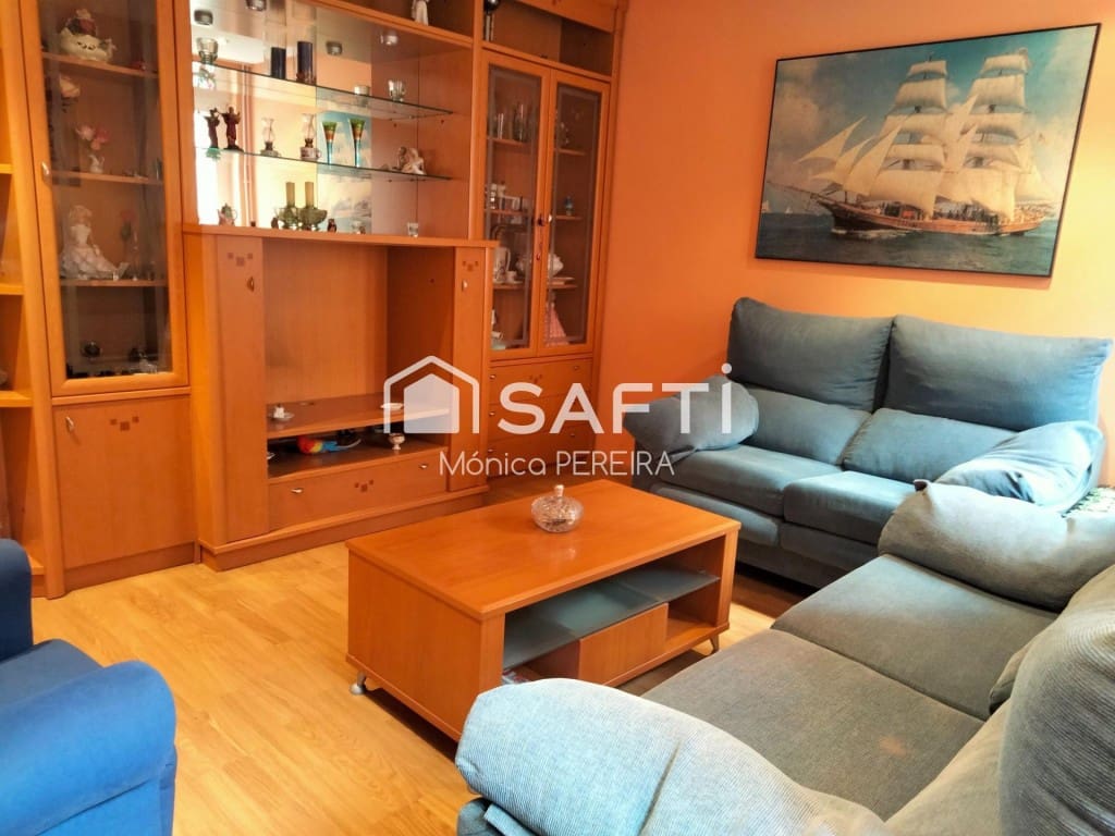 2 soverom Rekkehus til salgs i Leon by - € 185 000 (Ref: 9595884)