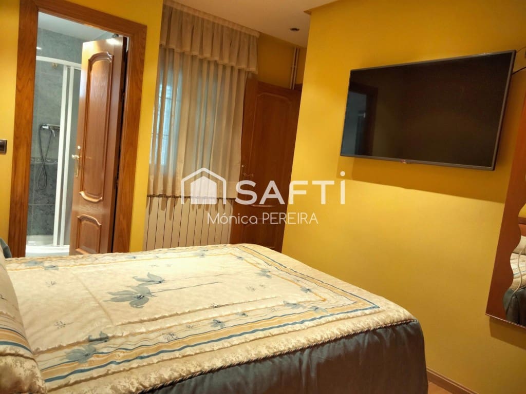 2 soverom Rekkehus til salgs i Leon by - € 185 000 (Ref: 9595884)