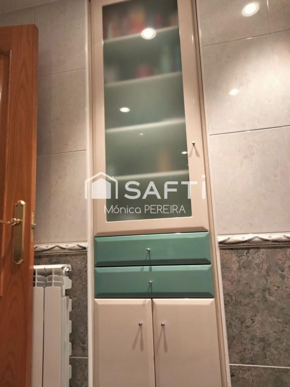 2 soverom Rekkehus til salgs i Leon by - € 185 000 (Ref: 9595884)