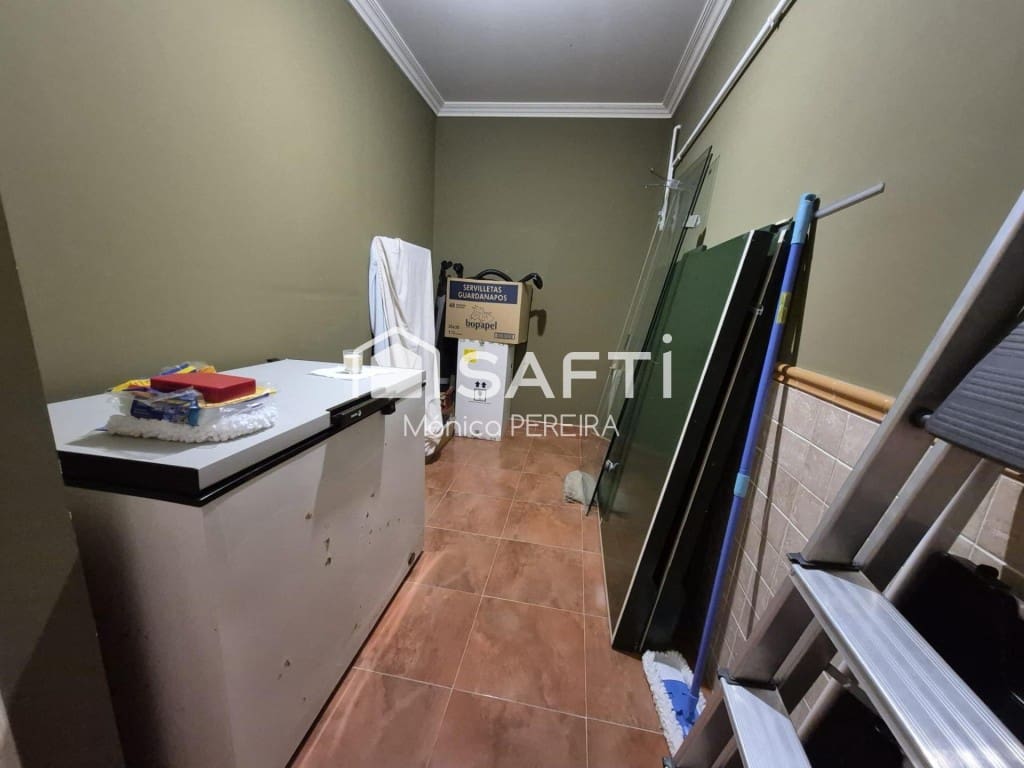 4 chambre Villa/Maison à vendre à Nigran avec garage - 780 000 € (Ref: 9595885)