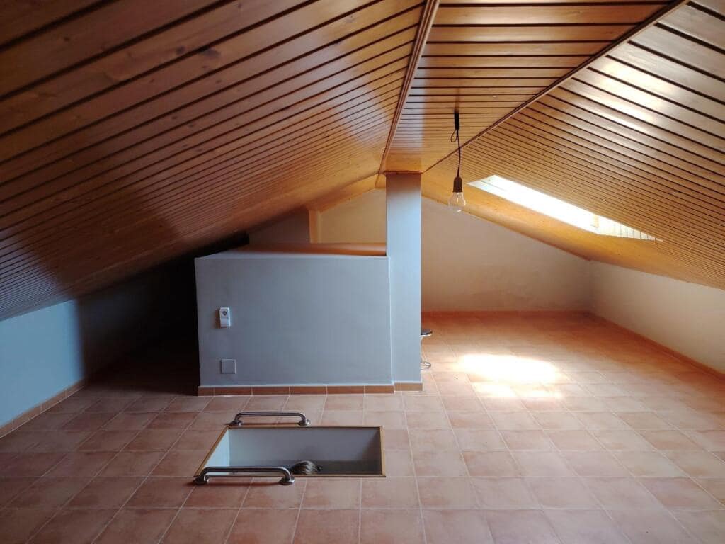 4 bedroom Villa for sale in Nigran with garage - € 730,000 (Ref: 9595885)