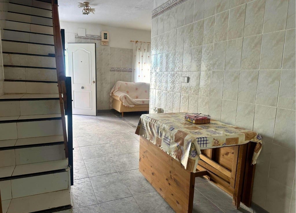 4 quarto Moradia em Banda para venda em Los Alcazares - 128 900 € (Ref: 9595902)