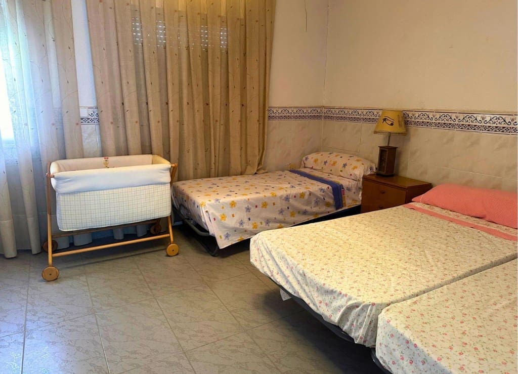 4 quarto Moradia em Banda para venda em Los Alcazares - 128 900 € (Ref: 9595902)