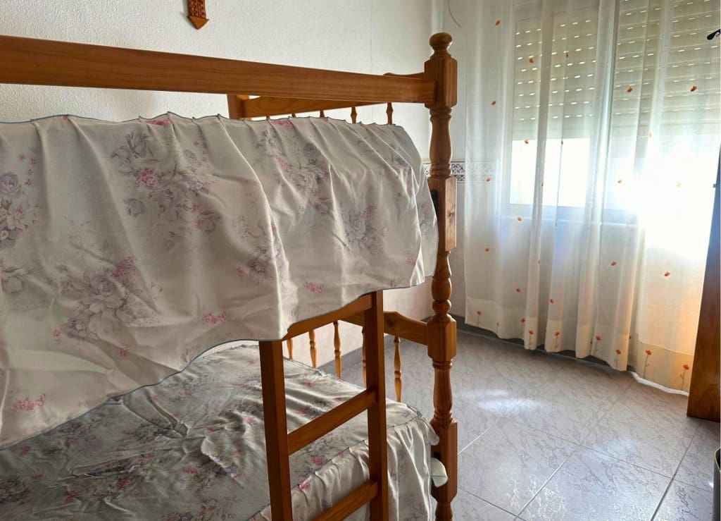 4 quarto Moradia em Banda para venda em Los Alcazares - 128 900 € (Ref: 9595902)