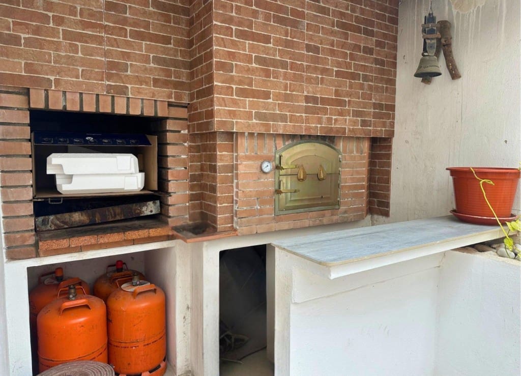 4 soveværelse Villa til salg i Los Alcazares - € 250.000 (Ref: 9595904)