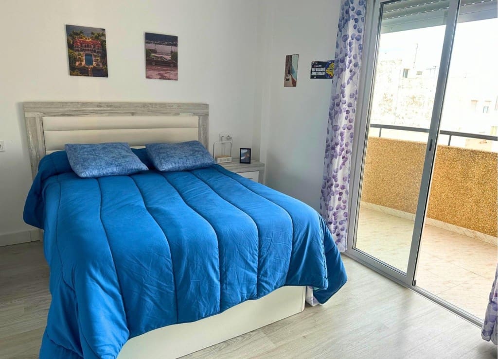 4 soveværelse Villa til salg i Los Alcazares - € 250.000 (Ref: 9595904)