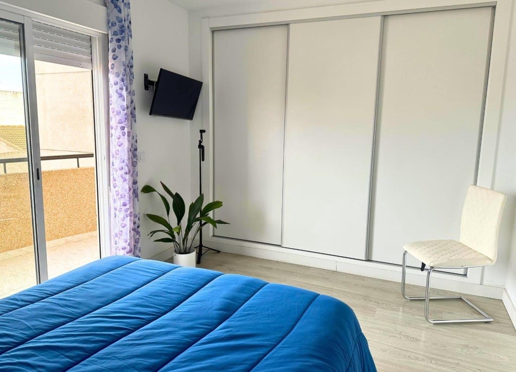 4 soveværelse Villa til salg i Los Alcazares - € 250.000 (Ref: 9595904)