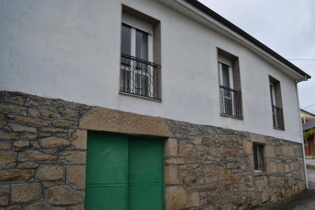 Adosado de 5 habitaciones en A Pobra de Trives en venta con garaje - 169.000 € (Ref: 9595906)