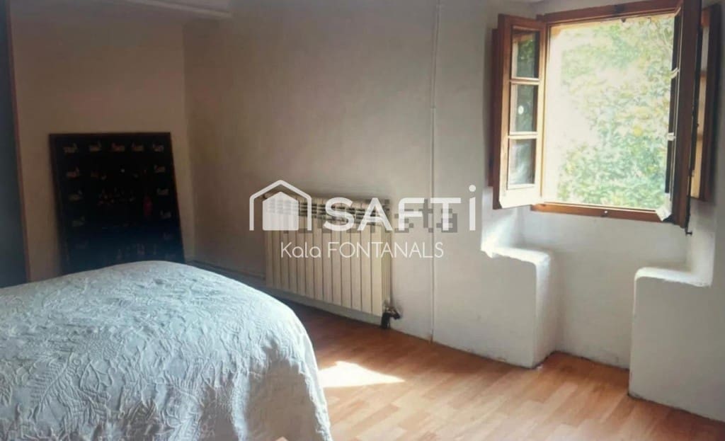 5 soveværelse Finca/Landehus til salg i Vallgorguina med garage - € 598.000 (Ref: 9595909)