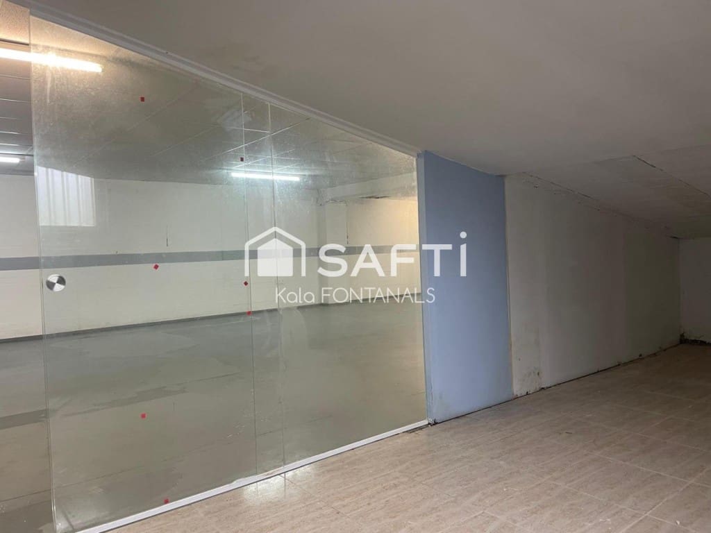 Erhverv til salg i Santiago de Compostela med garage - € 96.000 (Ref: 9595911)