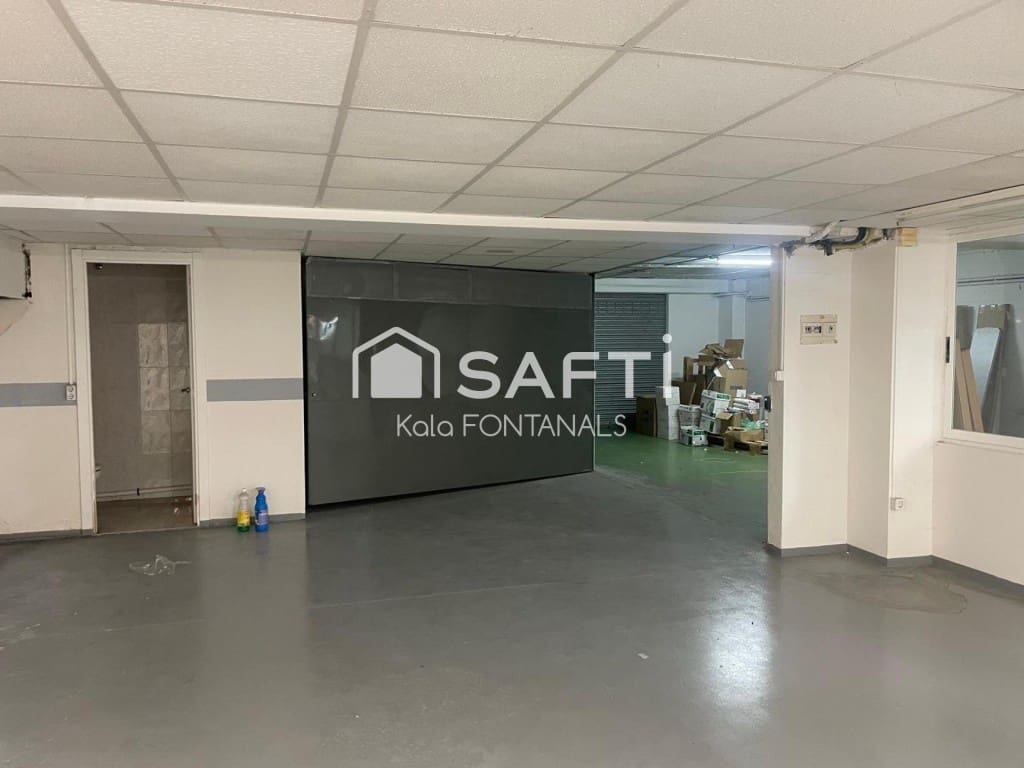 Erhverv til salg i Santiago de Compostela med garage - € 96.000 (Ref: 9595911)